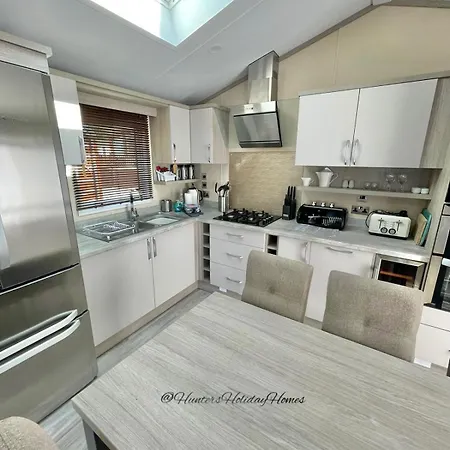 Chalet View - White Cross Bay *