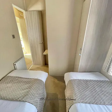 Chalet View - White Cross Bay Windermere