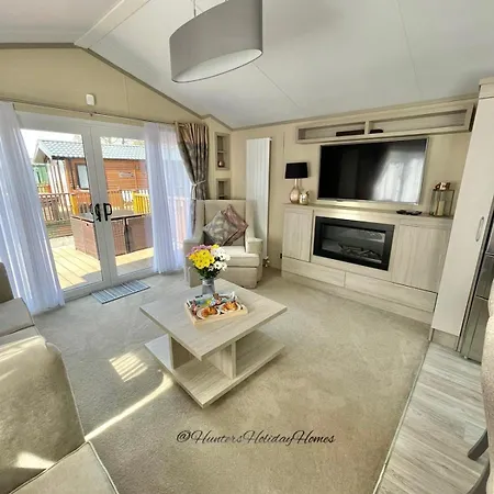 Chalet View - White Cross Bay Windermere